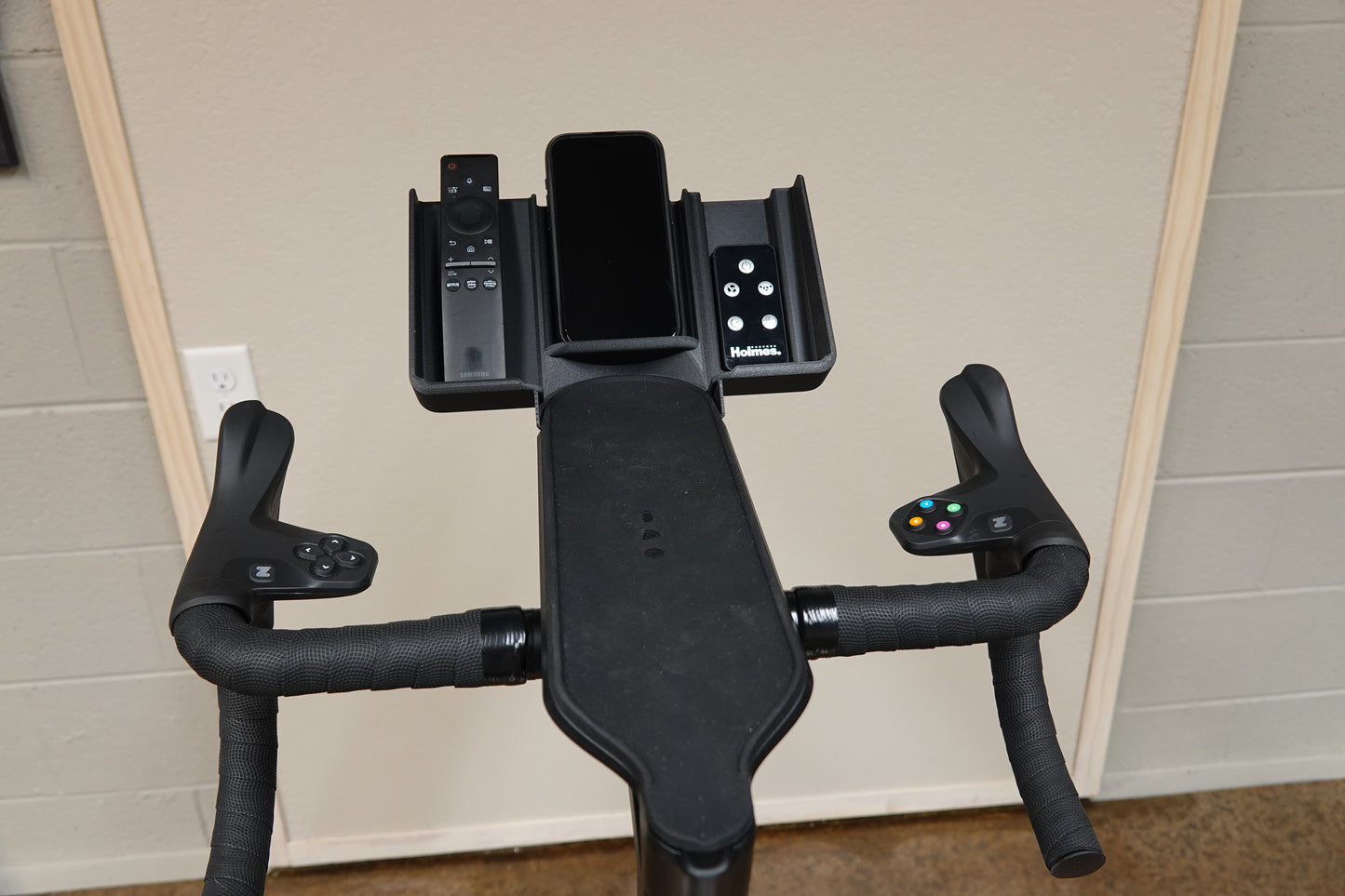 Zwift Bike Remote - Phone bolt on Holder
